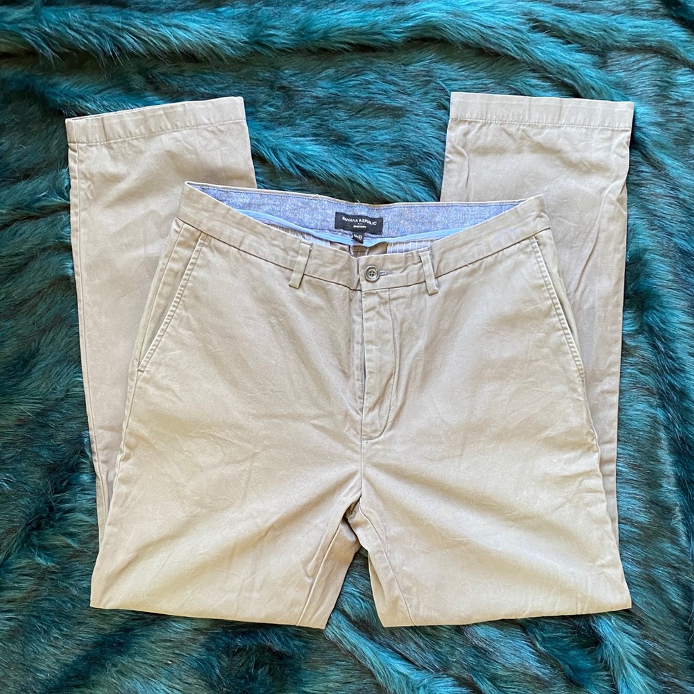 Banana Republic Chinos Dress Pants khaki